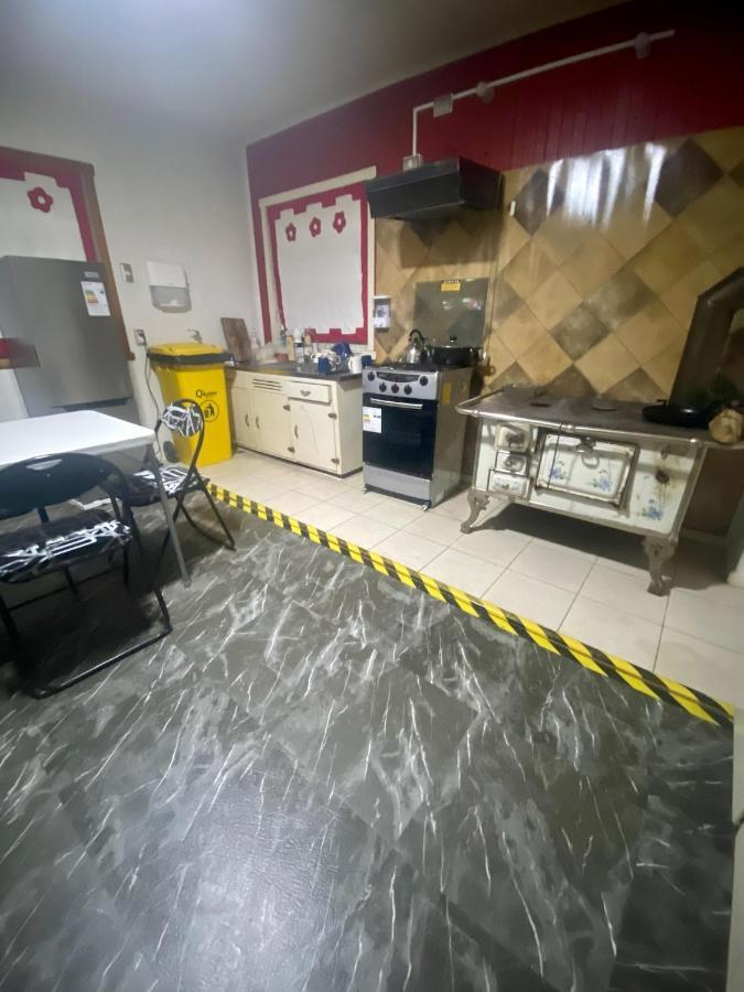 Viva Chile Hostal - Пуэрто-Варас Экстерьер фото
